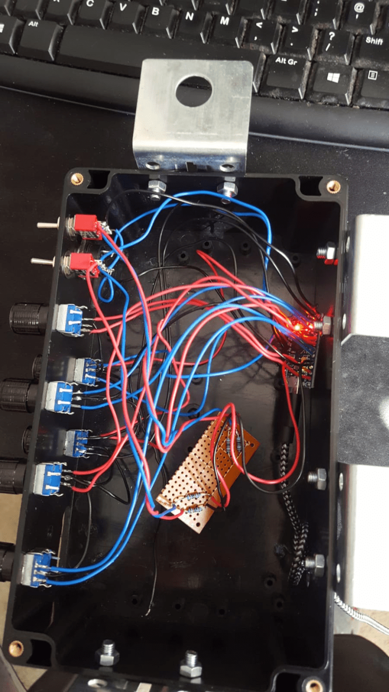 Radio Box - Version 2